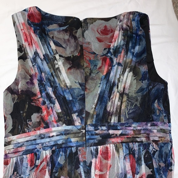 Gently Loved Adriana Papell Floral Tulle V Neck Gown size 14 - Picture 7 of 12